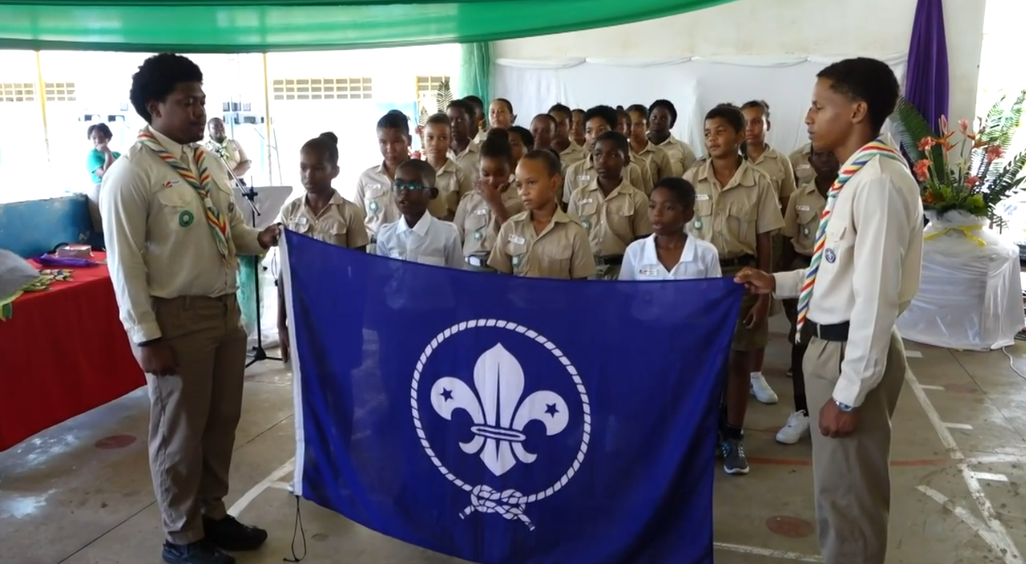 30 zanfan lo Praslin I zwenn klib Scouts